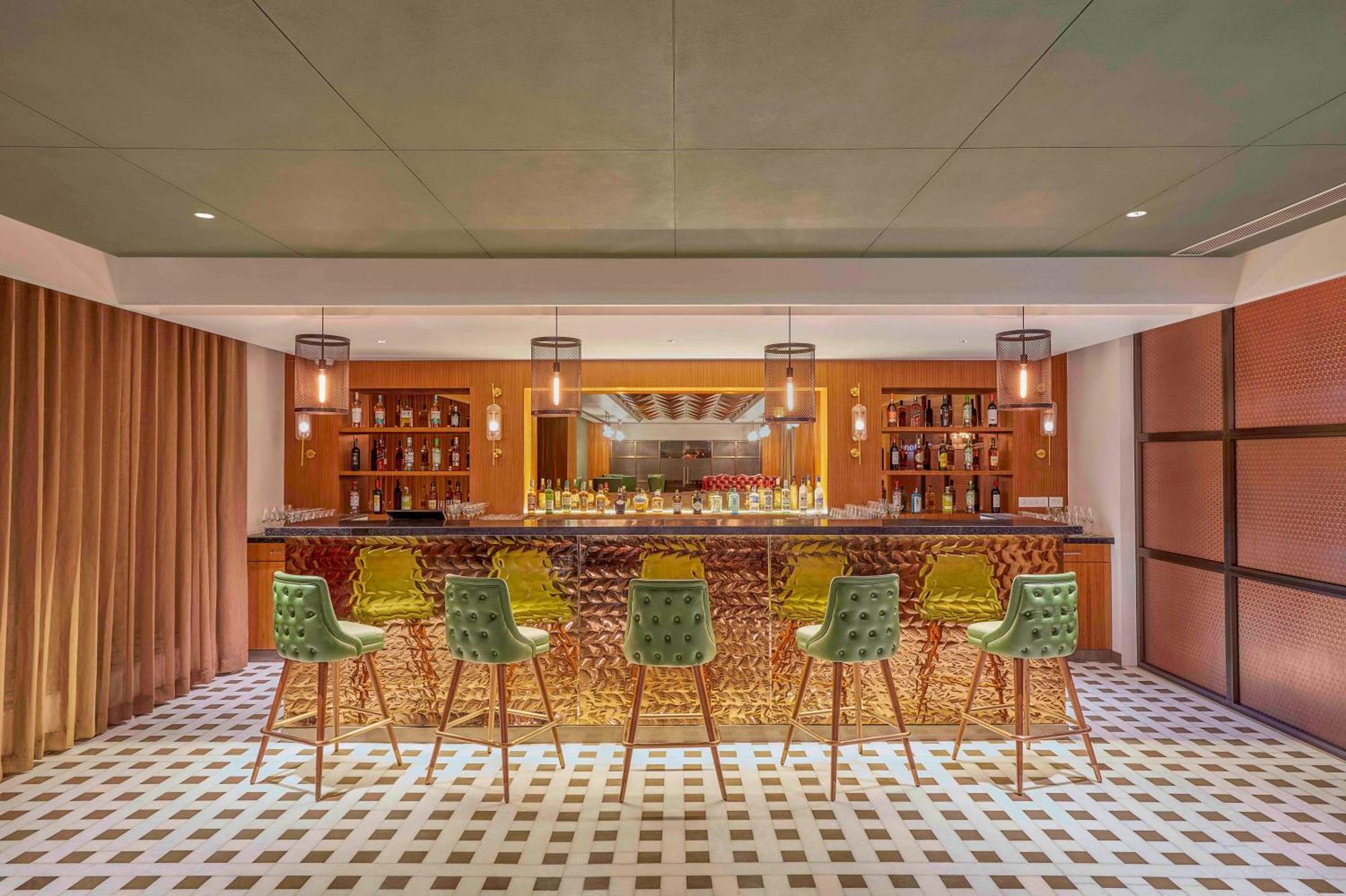 Doubletree By Hilton Varanasi Exterior foto